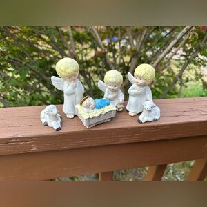 Vintage Angel/baby Jesus Nativity Figurine Set